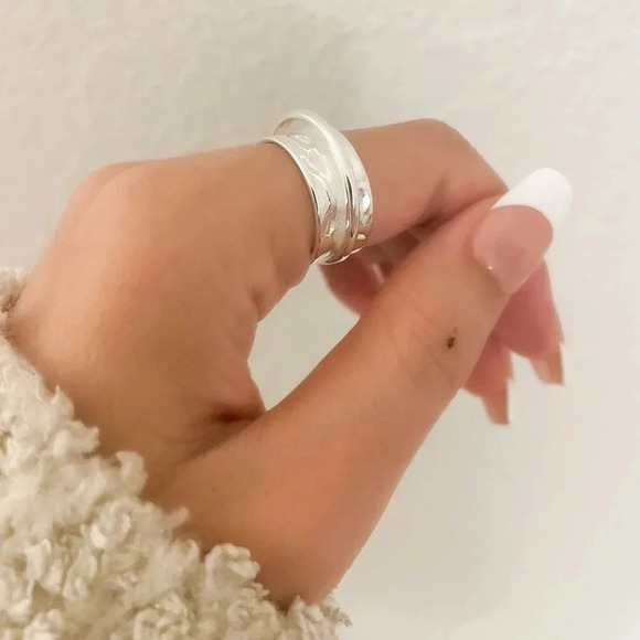 925 Sterling Silver Hammered Ring Heart Ring Chunky Ring Large Statement Ring - Picture 8 of 16